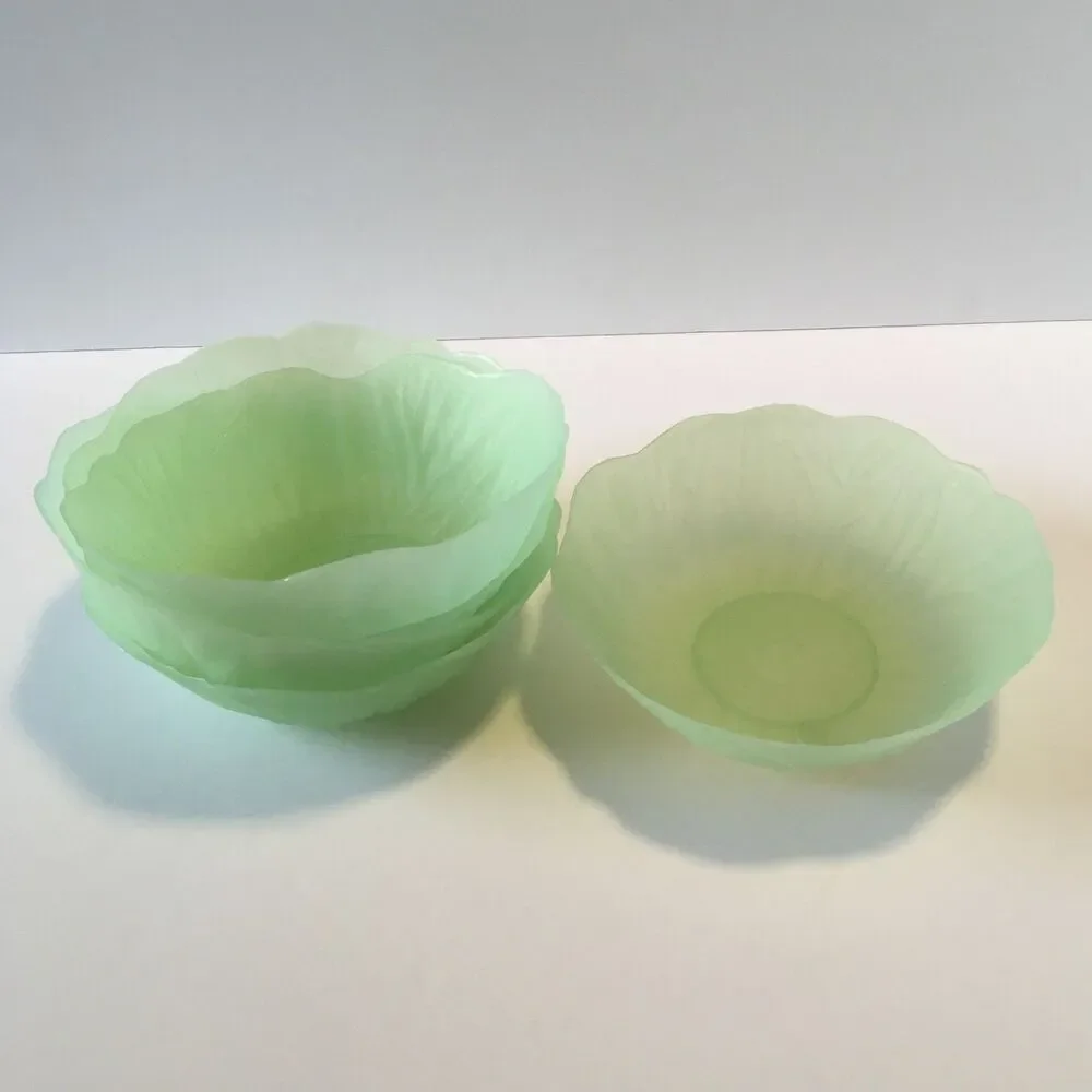 Vintage Plastic Cabbage Bowls Set of 5 Light Green Nut Fruit Side Bowls